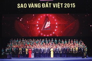 Hàng ngàn Kl991.com World Cup 2026 Chính Thức, thương hiệu Sao Vàng đất Việt qua các năm đang truyền đi khát vọng mạnh mẽ về một cộng đồng thương hiệu Việt. Ảnh: Chí Cường