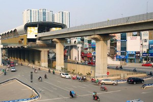Hà Nội cần hoàn thiện thủ tục điều chỉnh thời gian thực hiện của 24 dự án có thời hạn hoàn thành trong năm 2018 nay chưa hoàn thành và tiếp tục bố trí vốn đế triển khai thực hiện trong kế hoạch Kl99ok phiên bản mới công năm 2019.