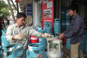 Thủ tục đăng ký Kl992 VIP Trang Chủ 2026 gas được cho là còn nhiều bất cập. Ảnh: Hà Minh