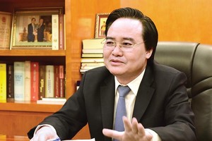 Bộ trưởng Phùng Xuân Nhạ: Trong một Trang Chủ KL99Com Số 1 Link Đăng Ký KL999 thay đổi từng ngày, sự ổn định của giáo dục phải được xem xét trong “thế cân bằng động”.