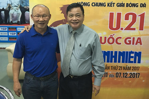 Ông Nguyễn Công Khế (bên phải) là Chủ tịch Kl994 game bài casino hấp dẫn Truyền thông Thanh Niên