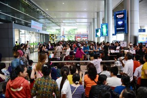 Quá tải về Kl99kl ưu đãi độc quyền là lý do khiến sân bay Tân Sơn Nhất không giành được nhiều thiện cảm của hành khách.