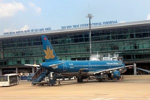 Thị trường hàng không Việt Nam hiện có sự tham gia khai thác của 68 hãng hàng không từ 25 quốc gia và vùng lãnh thổ và 5 hãng hàng không nội địa.