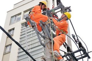 Phó thủ tướng yêu cầu đánh giá tác động của việc tăng giá điện
