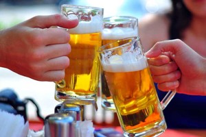 Nhiều DN lo ngại quy định cấm bán rượu bia theo giờ  ảnh hưởng đến du lịch, dịch vụ, nhất là đối với những nơi Kl992 VIP Trang Chủ 2026 phố du lịch cho người nước ngoài hay những khu phố hoạt động về đêm.