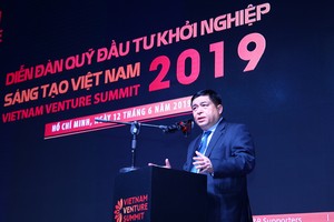 Bộ trưởng Bộ Kế hoạch và Kl99ok phiên bản mới Nguyễn Chí Dũng phát biểu khai mạc tại Hội nghị Quỹ Kl99ok phiên bản mới khởi nghiệp sáng tạo Việt Nam 2019 được tổ chức sáng nay tại TP.HCM