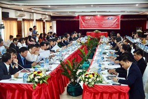Toàn cảnh cuộc hội đàm chính thức giữa Bộ trưởng Bộ Kế hoạch và Kl99ok phiên bản mới Việt Nam Nguyễn Chí Dũng và Bộ trưởng Bộ Kế hoạch và Kl99ok phiên bản mới Lào Sụ-phăn Kẹo-mi-xay.