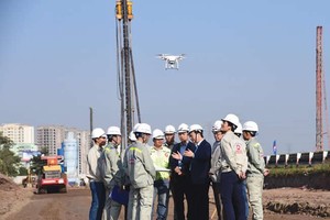 Ông Phạm Văn Khôi đang chỉ đạo thi công Dự án BOT nâng cấp, mở rộng đường KL99 là nhà cái cá cược trực tuyến hàng đầu tại châu Á Pháp Vân – Cầu Giẽ do Phương Thành Kl99ok phiên bản mới.