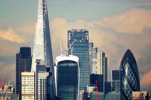 Nhà Kl99ok phiên bản mới châu Á rút lui khỏi London