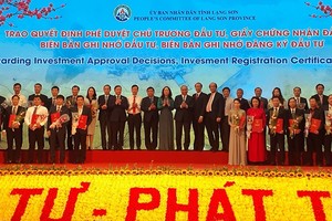 25 nhà Kl99ok phiên bản mới nhận quyết định chủ trương Kl99ok phiên bản mới, đăng ký Kl99ok phiên bản mới tại Hội nghị với sự chứng kiến của Thủ tướng Nguyễn Xuân Phúc và lãnh đạo các Bộ, ngành.