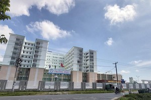 Bệnh viện Đa khoa Kiên Giang có nguy cơ chậm tiến độ vì vụ kiện cáo trong Kl99 nổ hũ thiết bị y tế.