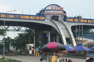 Khu đất của Công ty Thuận Hưng đã bàn giao cho UBND TP.HCM để SATRA sử dụng từ lâu, nhưng đất hoán đổi của Kl991.com World Cup 2026 Chính Thức đến giờ vẫn “bặt vô âm tín”.