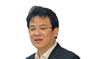Thứ trưởng Bộ Kế hoạch và Kl99ok phiên bản mới Trần Quốc Phương.