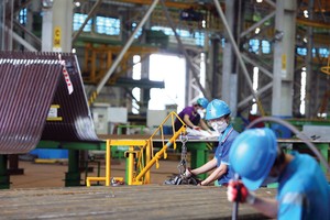 Thúc đẩy tăng trưởng của đầu tàu công nghiệp là một trong những thách thức của nền Kl992 cổng game cá cược Việt Nam. Trong ảnh: Nhà máy Doosan Vina ở Quảng Ngãi. Ảnh: Đ.T