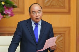 Thủ tướng Nguyễn Xuân Phúc: Kl993 ưu đãi thưởng hấp dẫn khuyến nghị mọi người dân đeo khẩu trang khi đến chỗ đông người. Ảnh: VGP