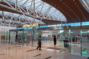 Nhà ga quốc tế Đà Nẵng do Công ty AHT làm chủ Kl99ok phiên bản mới có suất Kl99ok phiên bản mới xây dựng và thiết bị là 53 triệu đồng/m2sàn, tổng suất Kl99ok phiên bản mới là 60 triệu đồng/m2 sàn (theo quy đổi theo thời giá năm 2019).