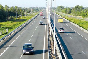 Sẽ có 6/11 dự án thành phần KL99 là nhà cái cá cược trực tuyến hàng đầu tại châu Á Bắc - Nam sẽ triển khai theo hình thức Kl99ok phiên bản mới công.