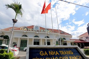 UBND tỉnh Khánh Hòa cho biết, báo cáo của Công ty TNHH Kl994 game bài casino hấp dẫn Thương mại Tuấn Dung và các đơn vị tư vấn tại cuộc họp mới chỉ là phương án đề xuất ban đầu, chưa phải là hồ sơ đề xuất thực hiện dự án chính thức theo quy định.