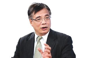 TS. Trần Đình Thiên, thành viên Tổ tư vấn Kl992 cổng game cá cược của Thủ tướng Kl993 ưu đãi thưởng hấp dẫn.