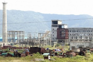 Dự án Nhà máy liên hợp gang thép Hà Tĩnh sau 12 năm phơi nắng đã bị vướng phải án hình sự do chủ Kl99ok phiên bản mới không có khả năng trả nợ.