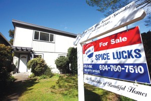 Web Tổng Nhà Cái 99Kl99 Giải Trí Bậc Nhất Canada: “Vàng” đã phai màu!