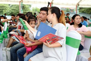 Nhiều chủ Kl99ok phiên bản mới tung ra các chính sách hỗ trợ lớn cho khách hàng để kích hoạt lại thị trường. Ảnh: Lê Toàn