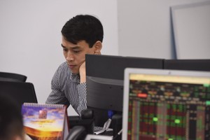 Tháng 6, 99Kl99 link đăng nhập bấp bênh đà tăng