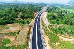 Dự án thành phần 2 - Dự án BOT Bắc Giang - Lạng Sơn thiếu vốn nghiêm trọng, trong khi Dự án thành phần 1 xuất hiện nguy cơ vỡ phương án Kl991.com nạp rút nhanh.