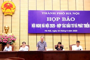 Ông Nguyễn Văn Sửu, Phó Chủ tịch thường trực UBND TP Hà Nội cho biết, Hội nghị “Hà Nội 2020 – Hợp tác Kl99ok phiên bản mới và Phát triển” có sự tham gia của 1.850 đại biểu, hơn 1.200 nhà Kl99ok phiên bản mới, Kl991.com World Cup 2026 Chính Thức trong nước và nước ngoài. Ảnh: Hồ Hạ.