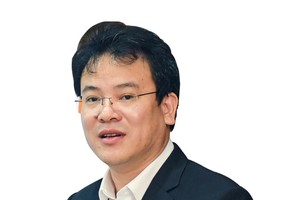 Thứ trưởng Bộ Kế hoạch và Kl99ok phiên bản mới Trần Quốc Phương