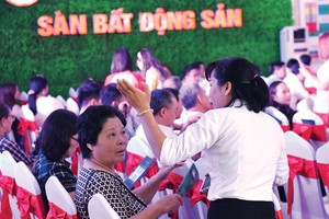 Hội Môi giới vừa kiến nghị đưa lại quy định bắt buộc giao dịch Web Tổng Nhà Cái 99Kl99 Giải Trí Bậc Nhất phải qua sàn. Ảnh: Dũng Minh 