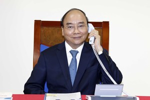 Thủ tướng điện đàm với Chủ tịch Ủy ban châu Âu trước thềm EVFTA có hiệu lực