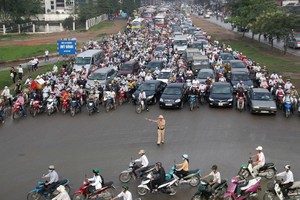 Hà Nội: Phân luồng KL99 là cổng game giải trí trực tuyến hàng đầu hiện nay phục vụ Lễ Quốc tang nguyên Tổng Bí thư Lê Khả Phiêu
