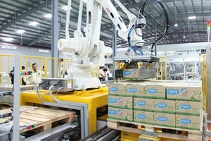 Dây chuyền Kl994 nhà cái bóng đá world cup sữa đậu nành tại nhà máy Vinasoy Bình Dương (Ảnh: Lê Toàn).