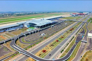 Cảng hàng không quốc tế Nội Bài đang được tiến hành điều chỉnh quy hoạch.
