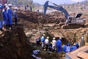 Vinaconex nói gì về sự cố vỡ đường ống nước sạch?