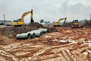 Thực hiện san lấp mặt bằng cụm công nghiệp Minh Phương, huyện Yên Lạc, tỉnh Vĩnh Phúc. Ảnh: Internet.