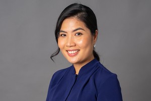 Bà Trang Bùi.