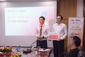 Ban tổ chức trao giải Nhất tháng 10 cho nhà Kl99ok phiên bản mới Nguyễn Hữu Thanh