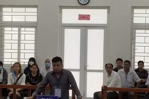 Bị cáo Trần Văn Hồng tại phiên tòa 