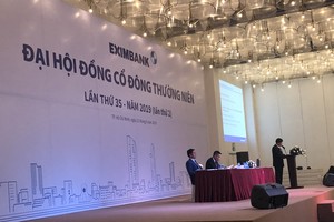 ĐHCĐ Eximbank tiếp tục hủy, tân Chủ tịch HĐQT cảm thấy “xấu hổ” với Trang Chủ KL99Com Số 1 Link Đăng Ký KL999 vì để xảy ra tình trạng mất đoàn kết