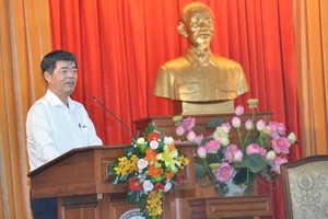 Ông Thái Bá Cần, Phó tổng giám đốc Kl994 game bài casino hấp dẫn giáo dục Nguyễn Hoàng phát biểu tại hội nghị