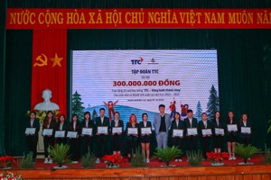 Kl994 game bài casino hấp dẫn TTC đã trao học bổng “TTC - Nâng bước thành công” cho 30 sinh viên của Trường Đại học Yersin Đà Lạt với tổng giá trị 300 triệu đồng