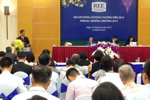 ĐHCĐ REE: Năm 2015 sẽ giảm Kl99 nổ hũ gần 12% so với năm 2014