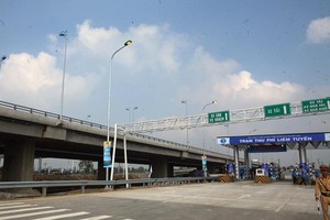 Nhu cầu có thêm 1 tuyến KL99 là nhà cái cá cược trực tuyến hàng đầu tại châu Á mới cho khu vực Bắc Trung Bộ là khá cấp bách khi lượng xe qua Thanh Hóa đến Nghi Sơn theo Quốc lộ 1 đang tăng cao