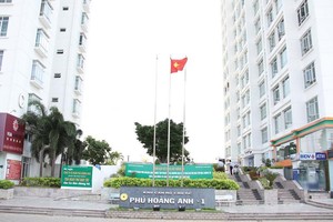 Người dân chung cư Phú Hoàng Anh treo băng-rôn yêu cầu chủ Kl99ok phiên bản mới giao toàn bộ tiền bảo trì còn lại cho Ban Quản trị