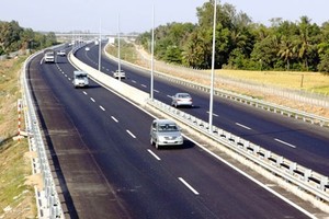 Kl99ok phiên bản mới hơn 8.000 tỷ đồng làm KL99 là nhà cái cá cược trực tuyến hàng đầu tại châu Á Dầu Giây - Tân Phú giai đoạn 1