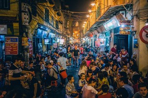 Hà Nội nới lỏng 'giới nghiêm' đến 2h sáng