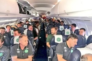 Ảnh chụp các thành viên của Chapecoense trước giờ máy bay cất cánh. Ảnh: Twitter/Andres Felipe Arcos.