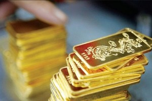 Sáng 17/12, giá vàng tăng mạnh 150.000 đồng/lượng trở lại